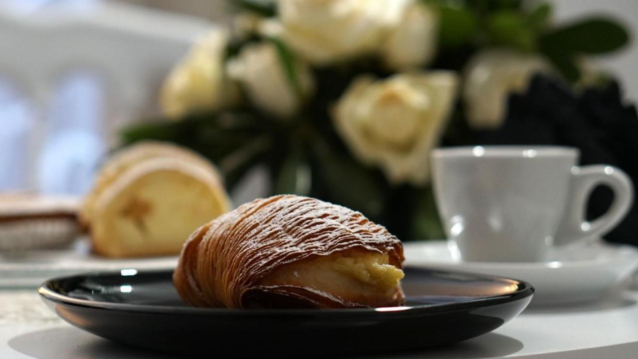 Elegance B&B Неаполь Экстерьер фото